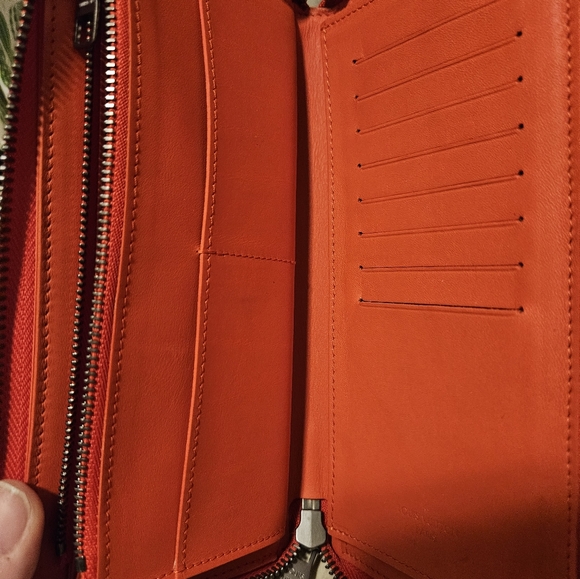 NWOT Authentic Louis Vuitton wallet - Picture 7 of 8